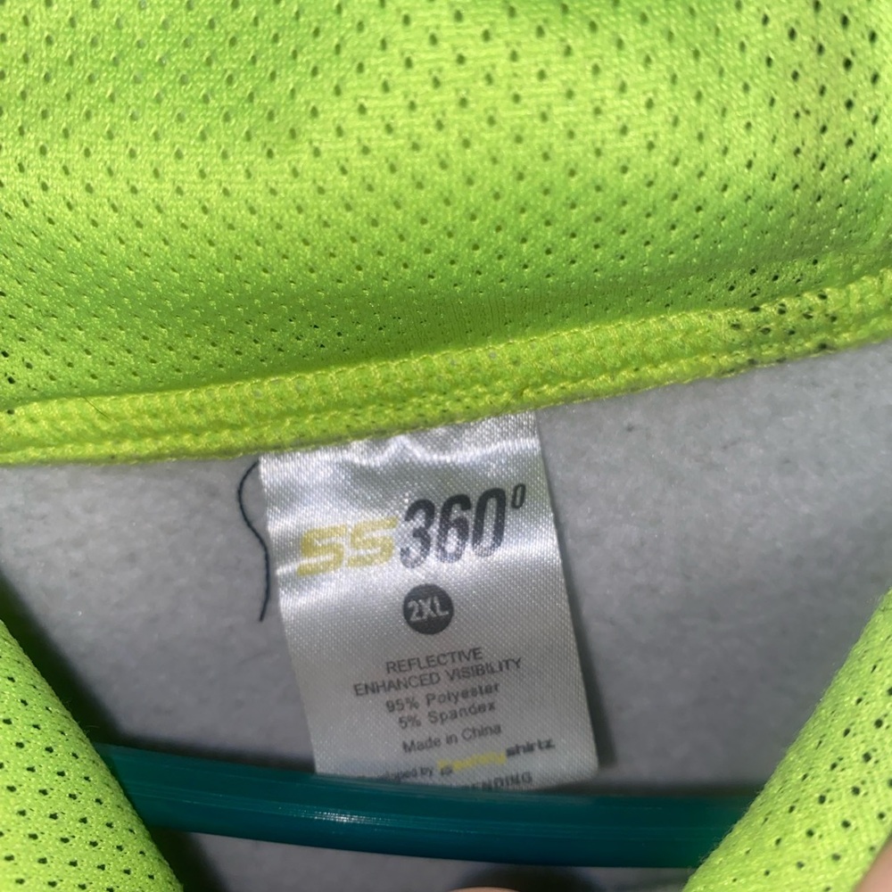 Black and Yellow Reflective Hoodie. Glows in the dark ! - Picture 3 of 3